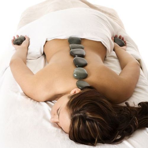 aromatherapie: ganzheitliche aromaöl - 
                              massage mit kräuter und naturreinen aromaölen